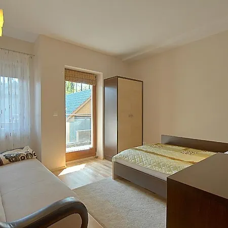 Monia Apartment